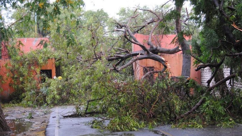 Inusitado y fuerte temporal de lluvia y viento en Valle Viejo
