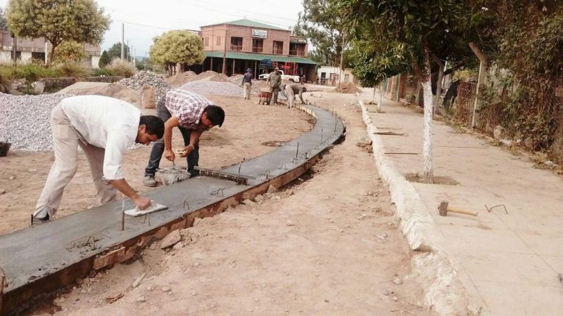 Comenzaron los trabajos de construcción de la rotonda en Los Altos