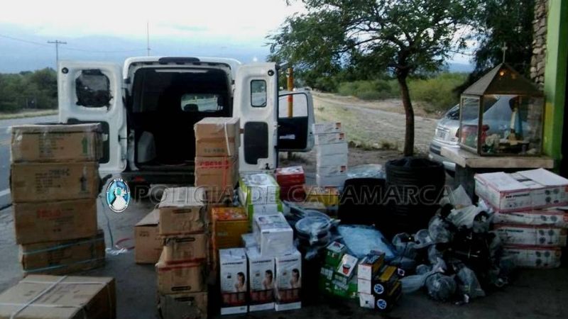 Secuestran mercadería ilegal en un puesto caminero de Valle Viejo