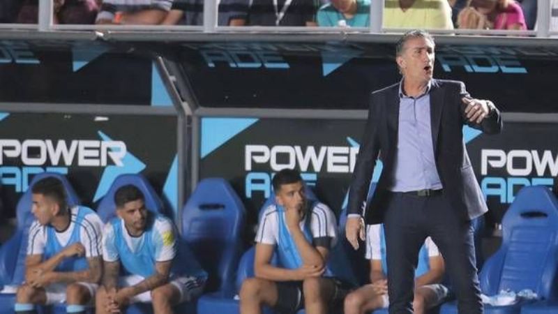 Bauza apoyó a los jugadores, pero igual habló con la prensa