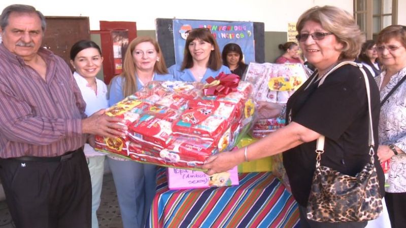 Entrega de donaciones de La Fray a la Maternidad provincial