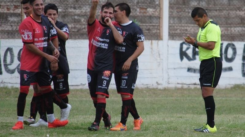 Defensores de Esquiú es el campeón del Anual chacarero