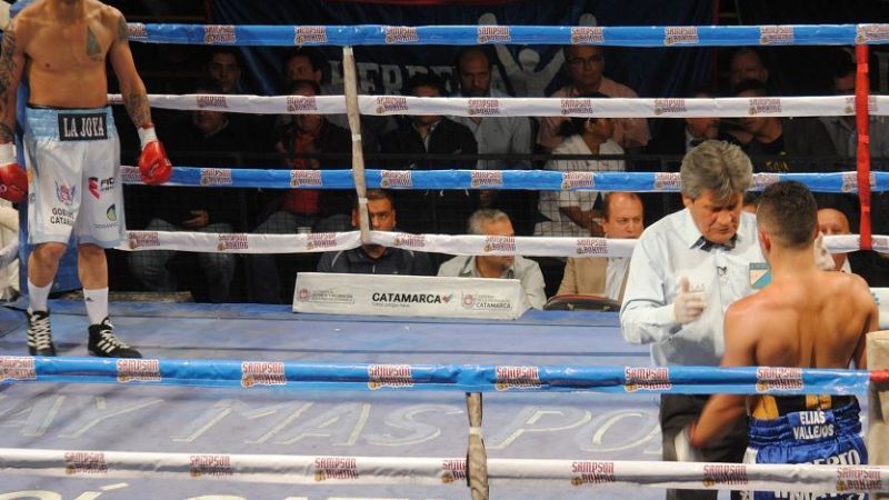 Por KOT en el 5to., el “Zurdo” retuvo la faja nacional Welter