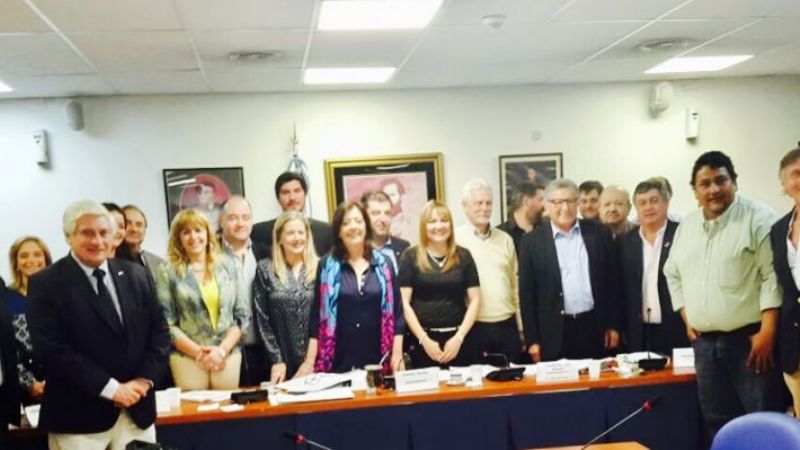 Comisión de Economías Regionales con productores vitivinícolas