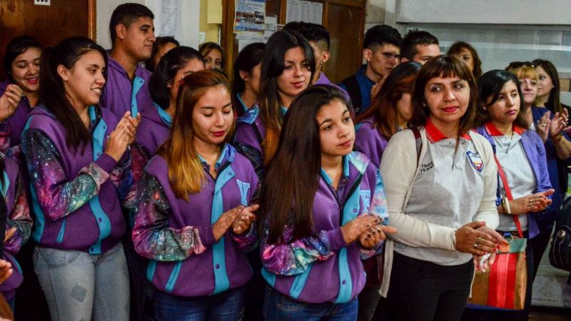 Alumnos de San Antonio de La Paz visitaron la Cámara de Senadores