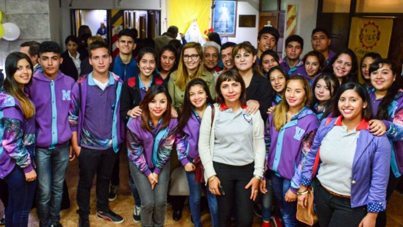 Alumnos de San Antonio de La Paz visitaron la Cámara de Senadores