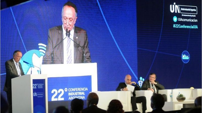 La UIA alertó sobre "amenaza importadora"