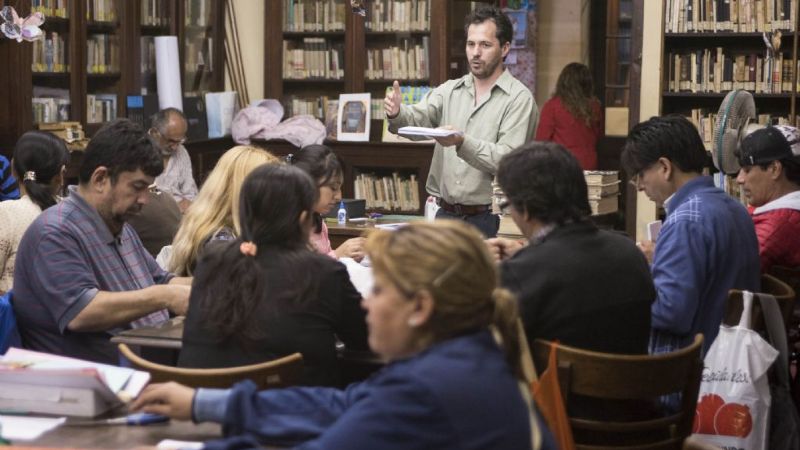 Gran interés por un taller para restaurar libros