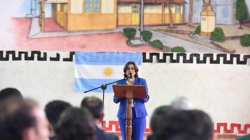 La Gobernadora inauguró obras en la escuela secundaria de Miraflores