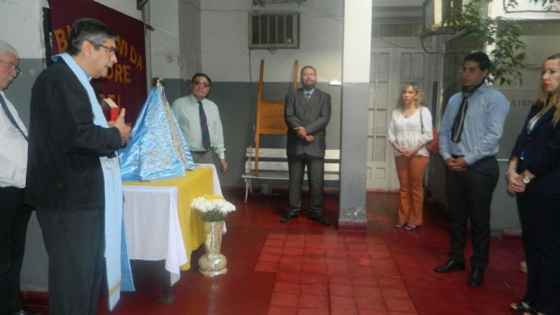 La Imagen de la Virgen del Valle peregrina por las Comisarías del Valle Central