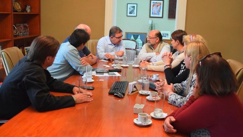 Proyecto para hacer una pista de equitación en el Parque Adán Quiroga