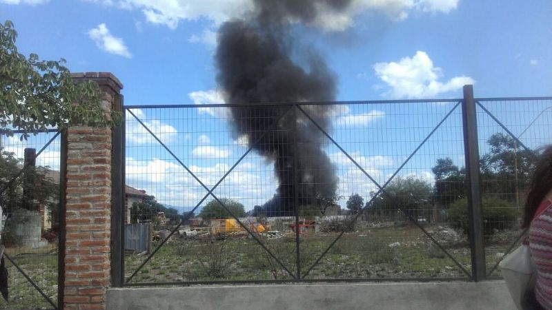 Se incendiaron colectivos en desuso