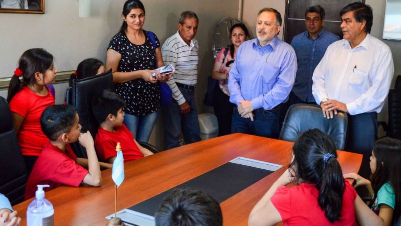 Alumnos de San Antonio de La Paz visitaron el Senado