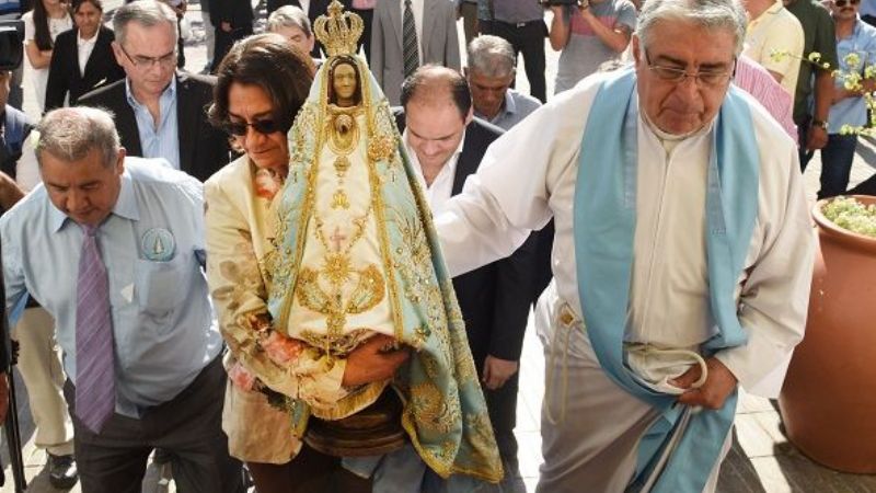 Más fotos de la Virgen del Valle en Casa de Gobierno