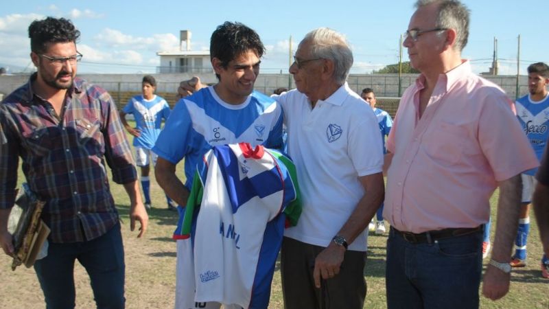 El “adiós” al “Dany” Toledo con todos los honores y hasta un gol