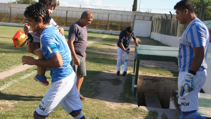 El “adiós” al “Dany” Toledo con todos los honores y hasta un gol