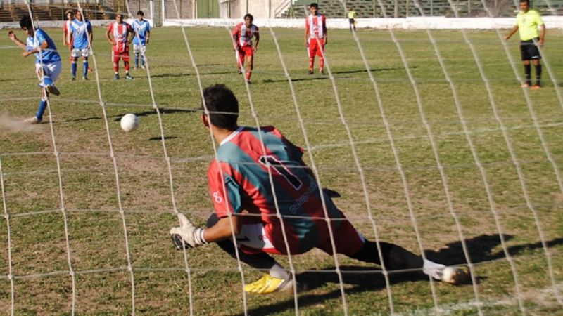 El “adiós” al “Dany” Toledo con todos los honores y hasta un gol