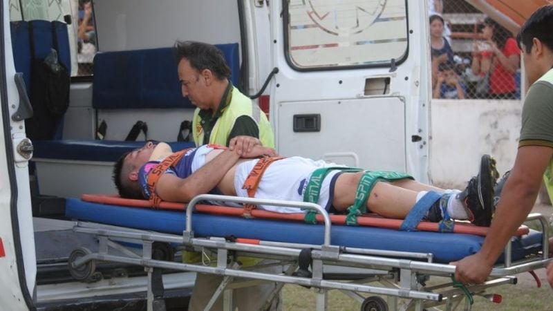 Por violentos incidentes se suspendió el partido San Martín-Sumalao