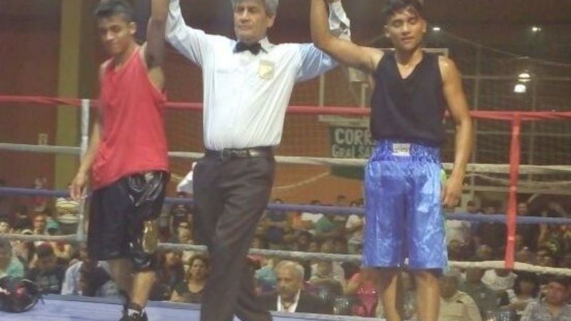 Báez regresó con nocaut en la exitosa vuelta del boxeo a Belén