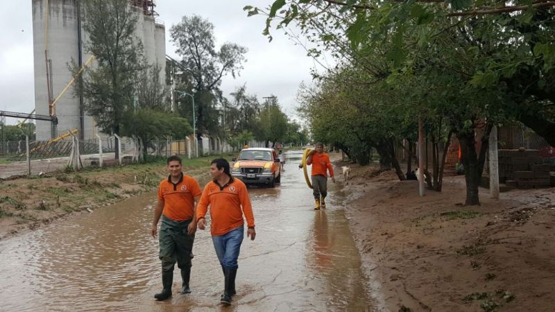 Desarrollo Social asiste a las familias afectadas por las lluvias