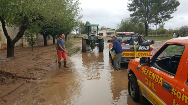 Desarrollo Social asiste a las familias afectadas por las lluvias