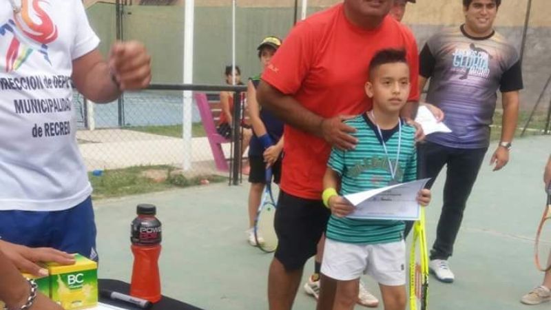 Se jugó el Primer Torneo Interprovincial de Tenis en Recreo