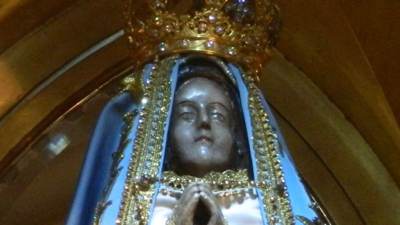 Con la Bajada de la Sagrada Imagen, inician las fiestas de la Virgen del Valle
