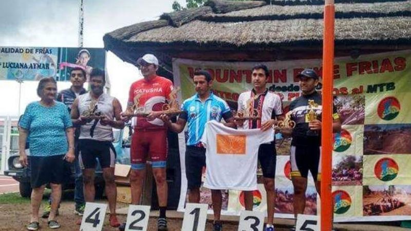 Bikers recreínos brillaron en Frías