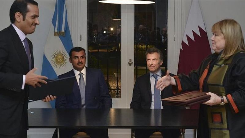 Denuncian a Macri y funcionarios por el memorando con Qatar
