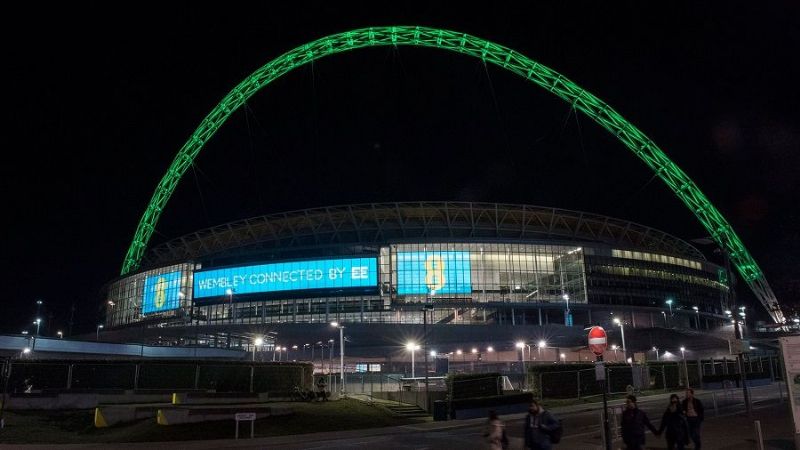 Todo el mundo iluminado con los colores del Chapecoense
