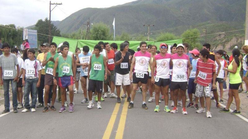 Posta atlética desde Aconquija, en honor a la Virgen del Valle