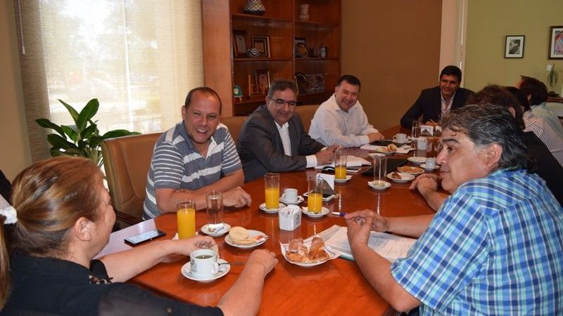 Jalil se reunió con los concejales por proyectos y obras