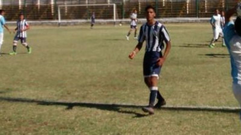 Empate en  Defensores-Vélez y victoria de Sarmiento que se anima