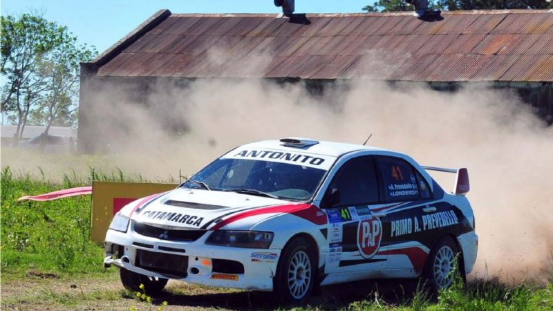 Meliza Prevedello completó el Rally de Concepción del Uruguay, Antonio abandono