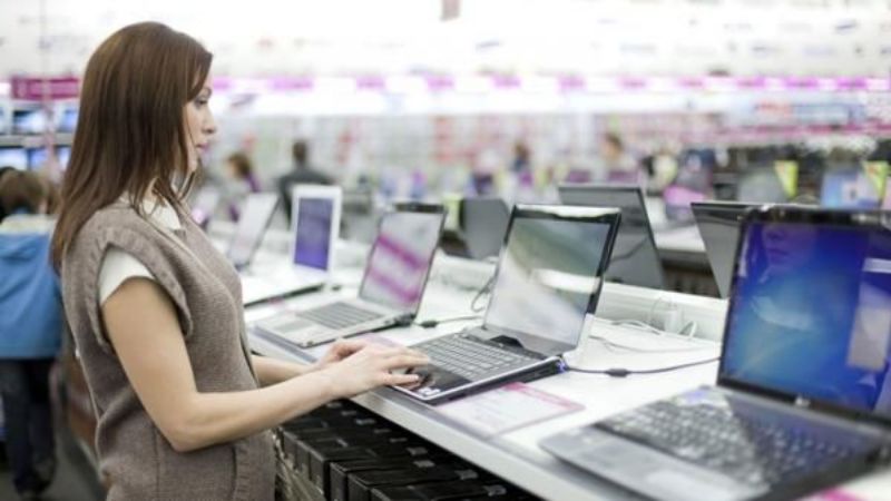 Precios de computadoras y notebooks bajarán a la mitad desde marzo de 2017
