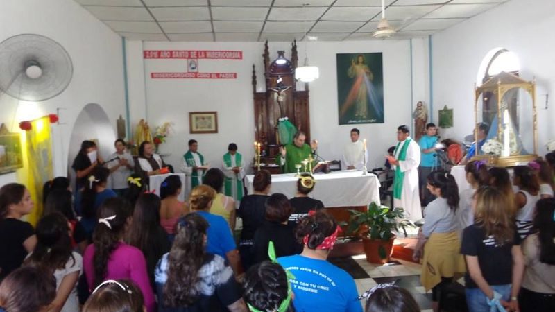 Más de 40 chicas en el Retiro Espiritual de Palestra en Icaño