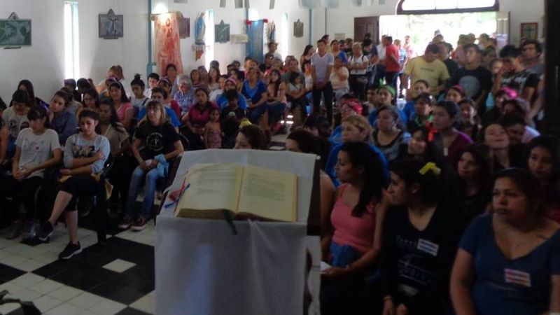 Más de 40 chicas en el Retiro Espiritual de Palestra en Icaño