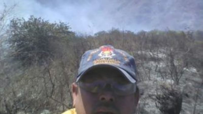 El incendio llega a la zona urbana en Andalgalá