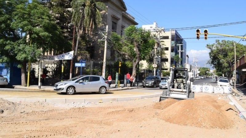 Está habilitado parcialmente el nuevo ordenador de tránsito en Av. Güemes