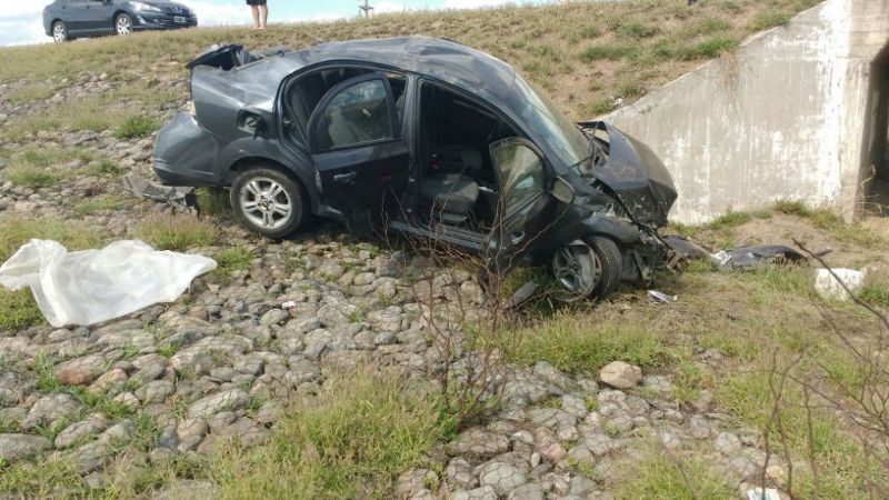 Violento vuelco en la Ruta Nacional 157