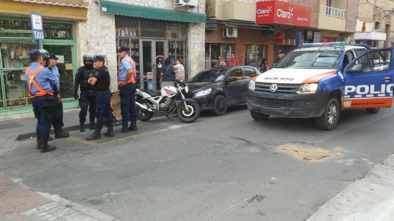 Un perro mordió un explosivo y murió