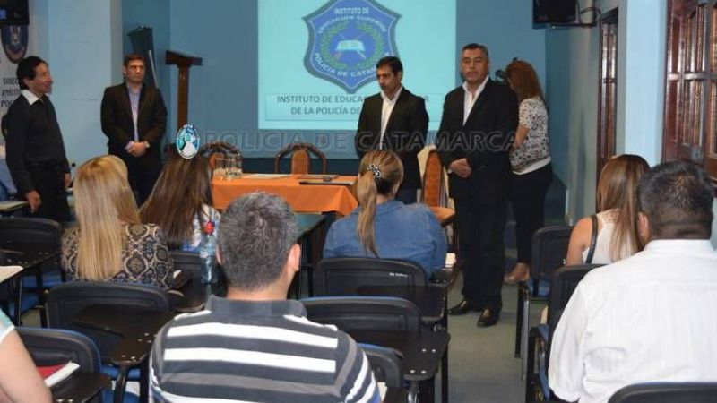 Finalizaron las jornadas de capacitación para docentes del IES Policial