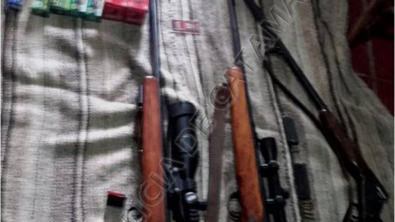 Secuestran armas de fuego y dos televisores