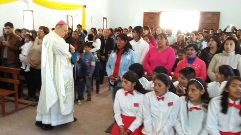 El Obispo consagró el altar y dedicó templo de la Virgen del Valle en el Norte de Belén