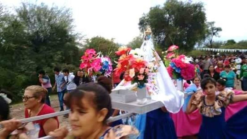 Homenaje a Nuestra Madre del Valle en Casa de Piedra