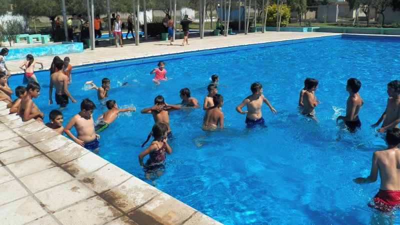 Inauguraron colonia de vacaciones en el Polideportivo Sur