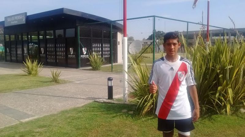 Pruebas de River Plate en la cancha de Coronel Daza
