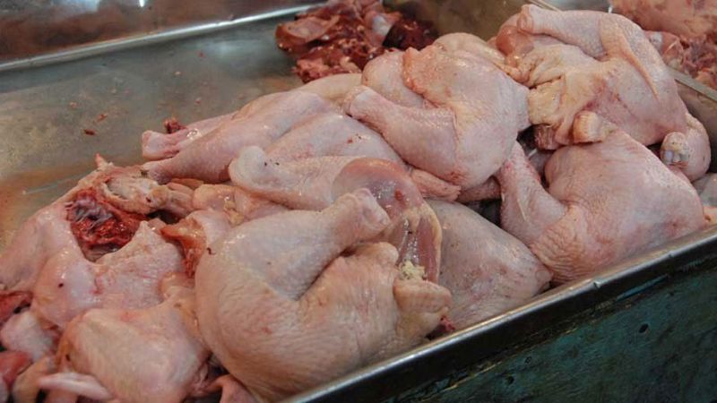 Empresarios estiman que el consumo de pollo y cerdo superará al de carne vacuna