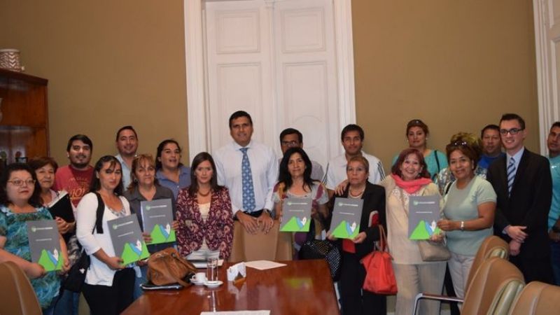 Los centros vecinales recibieron un tercer subsidio