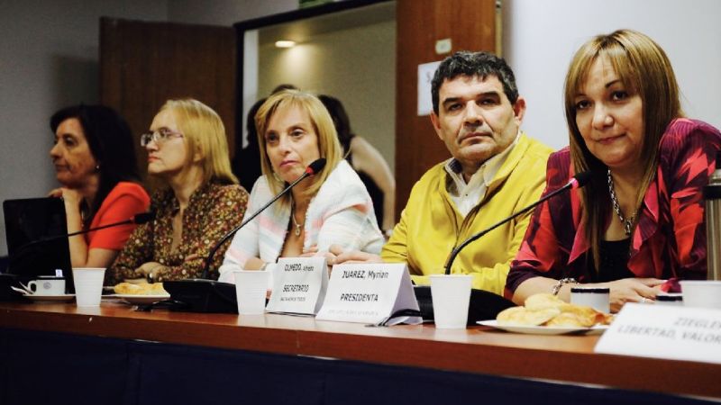 Comisión de Economías Regionales presentó su informe anual de gestión